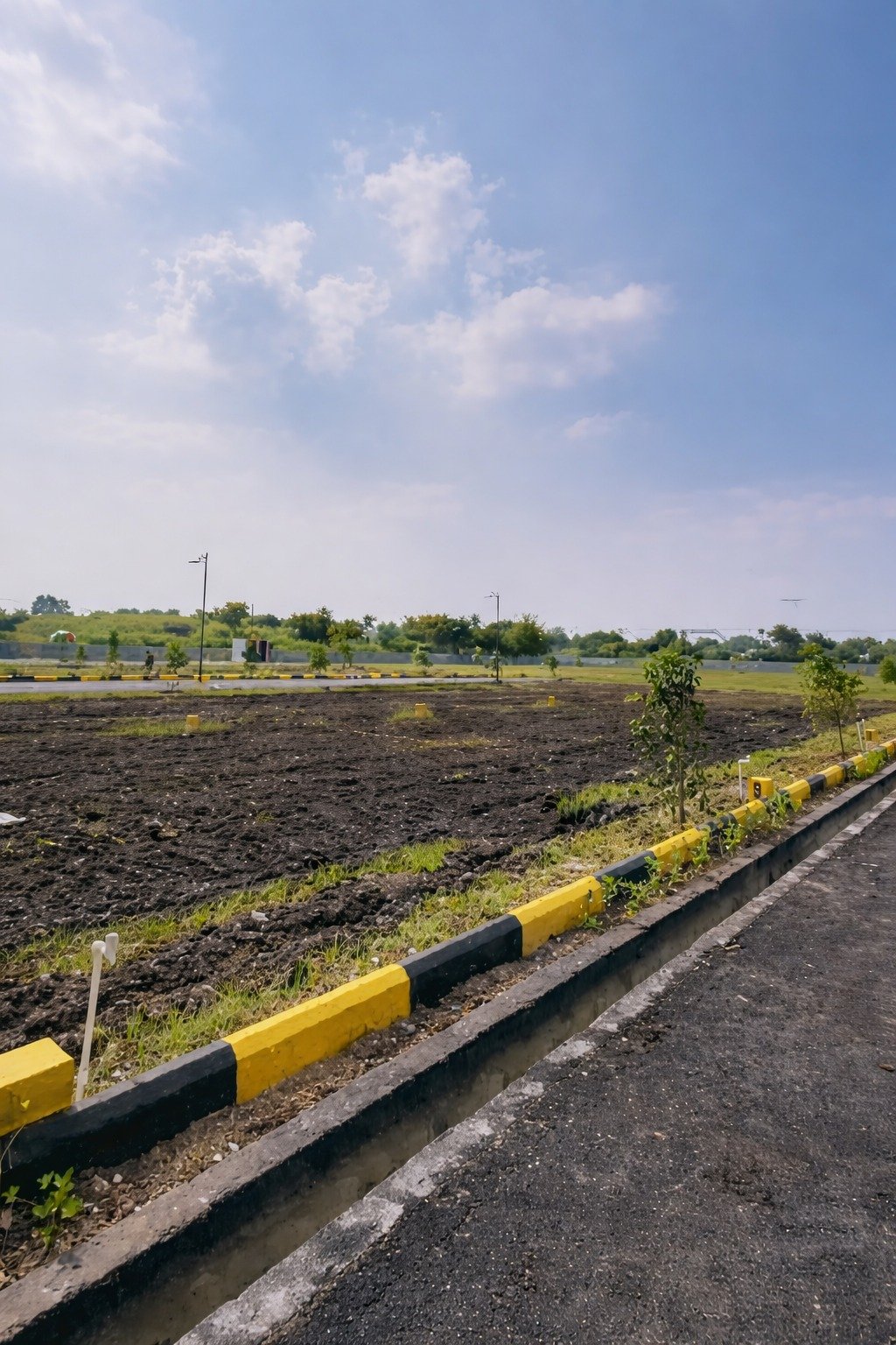 Clear leveled plot avenues with dedicated service lines